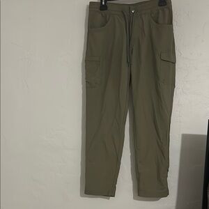 Colombia Women’s Olive Green Cargo Pants